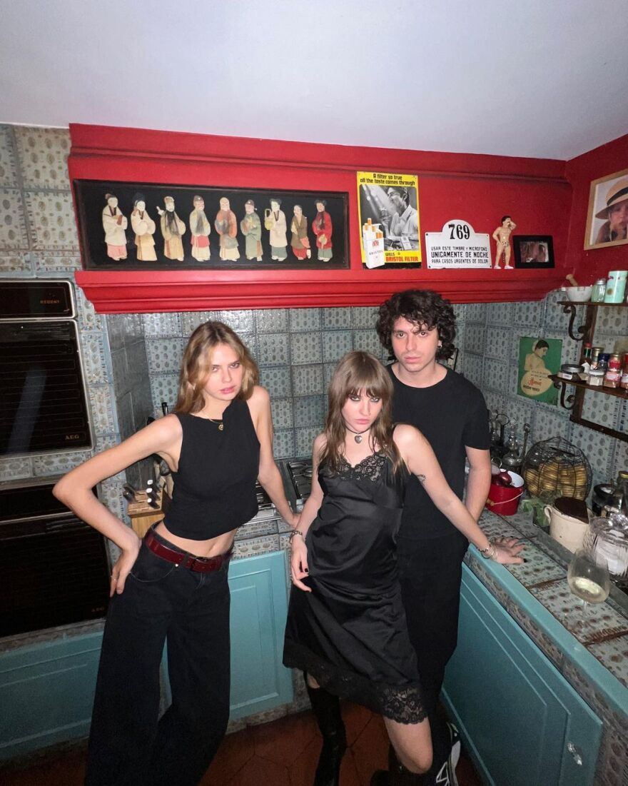 Ποια είναι η κοπέλα με την οποία φιλιόταν ο Νταμιάνο Νταβίντ 