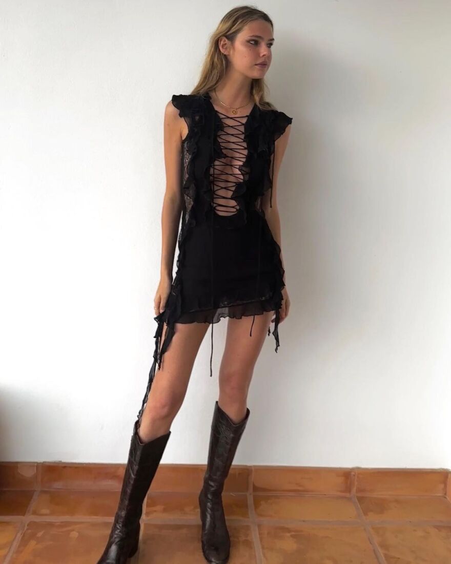 Ποια είναι η κοπέλα με την οποία φιλιόταν ο Νταμιάνο Νταβίντ 