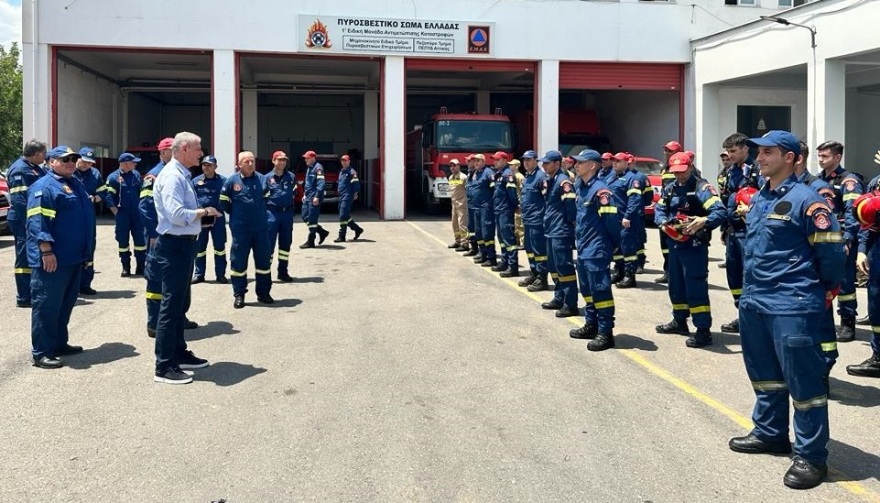 Αντιπυρική περίοδος 2023: Επίσκεψη Τουρνά στη Δυτική Αττική - Σύσκεψη με τους διοικητές Πυροσβεστικών Υπηρεσιών