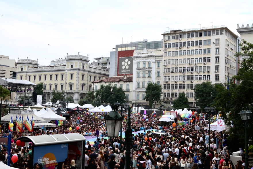 Athens Pride 2023: Πλήθος κόσμου στην παρέλαση - Δείτε βίντεο και φωτογραφίες