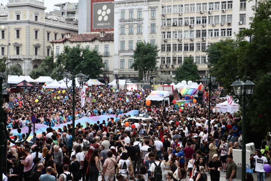 Athens Pride 2023: Πλήθος κόσμου στην παρέλαση - Δείτε βίντεο και φωτογραφίες