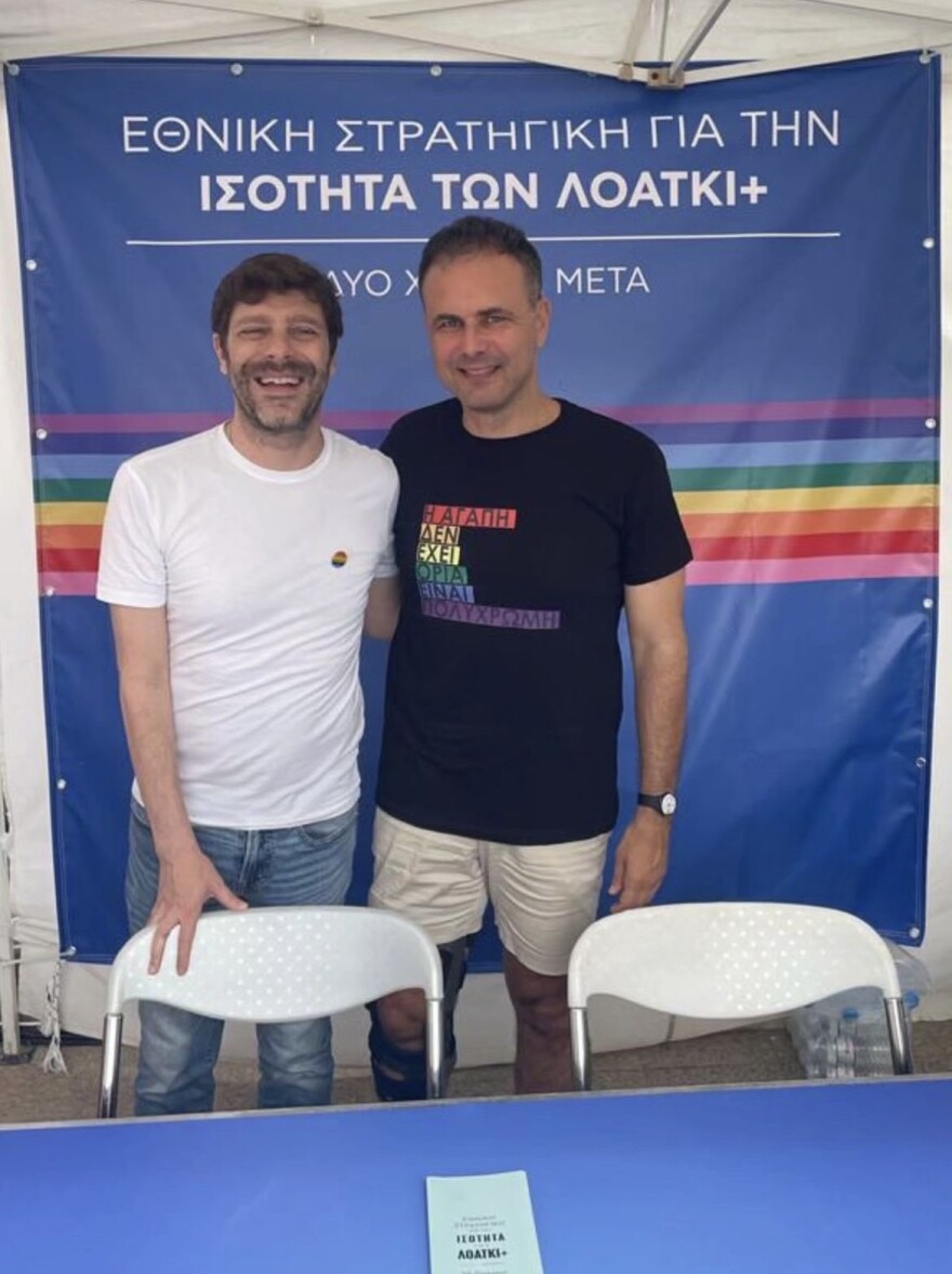 Athens Pride 2023: Μαζική συμμετοχή στην πορεία υπερηφάνειας - Χρώματα, μουσικές και εντυπωσιακές εικόνες