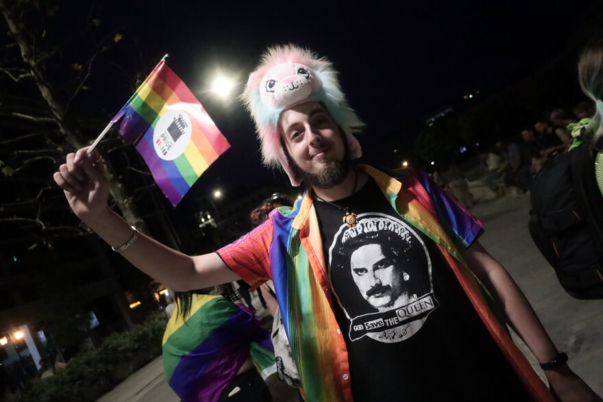 Athens Pride 2023: Μαζική συμμετοχή στην πορεία υπερηφάνειας - Χρώματα, μουσικές και εντυπωσιακές εικόνες