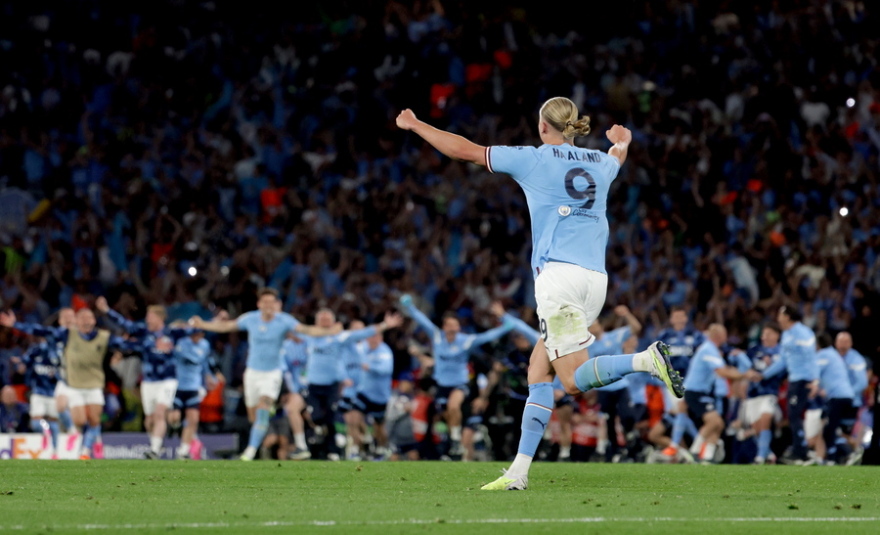 Τελικός Champions League: Η Μάντσεστερ Σίτι πανηγυρίζει το πρώτο της - Δείτε βίντεο και φωτογραφίες