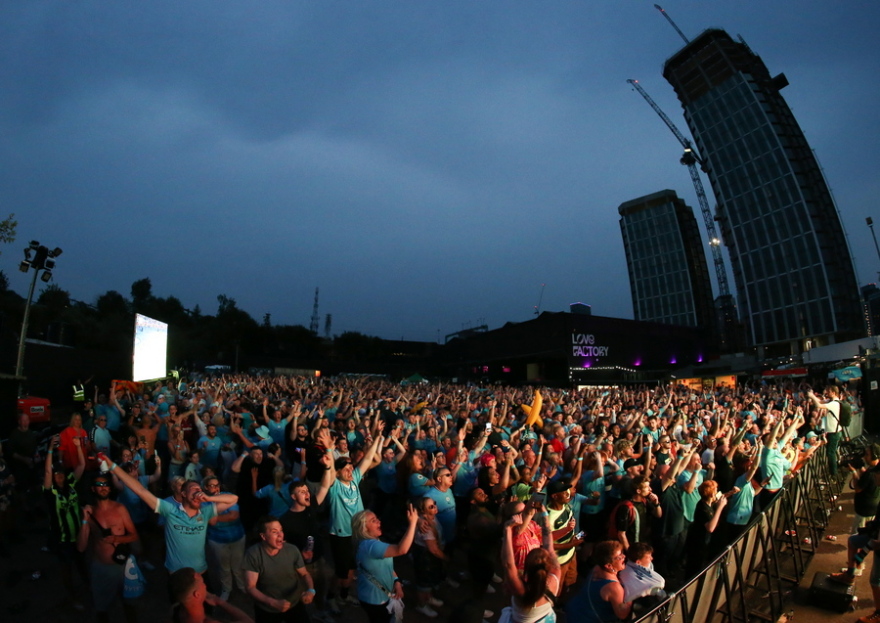 Τελικός Champions League: Η Μάντσεστερ Σίτι πανηγυρίζει το πρώτο της - Δείτε βίντεο και φωτογραφίες