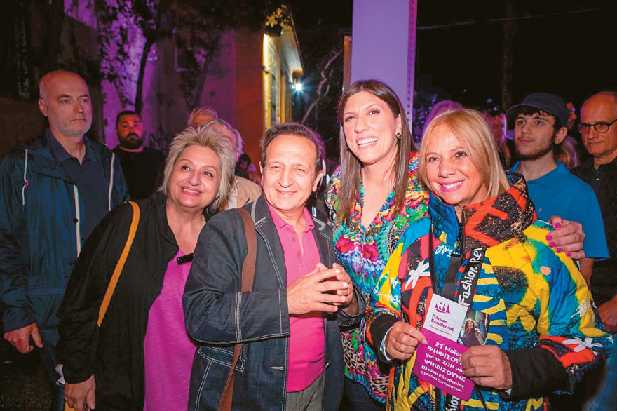 Η Ζωή το γύρισε στην καρδούλα και ετοιμάζει comeback στη Βουλή - Τα παρατράγουδα με τις λίστες