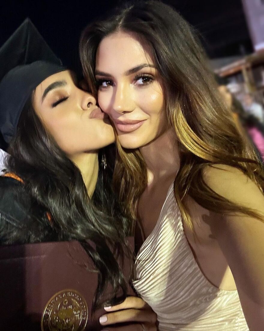 Μαριάνα Βαρελά: Αποθεώνει τη σύζυγό της στην αποφοίτησή της - «Αγάπη μου, είμαι τόσο περήφανη»