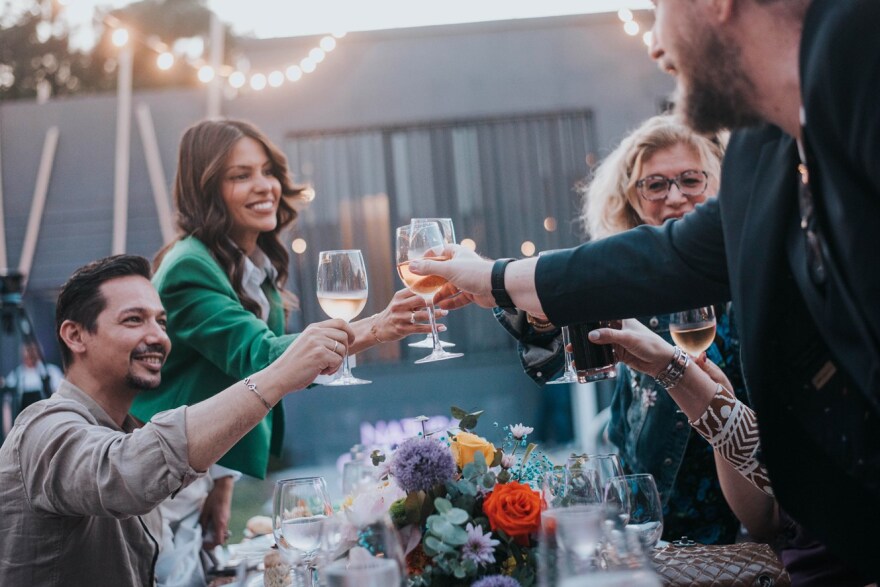 Δείπνα ομορφιάς, συνεργασίας και ανάπτυξης