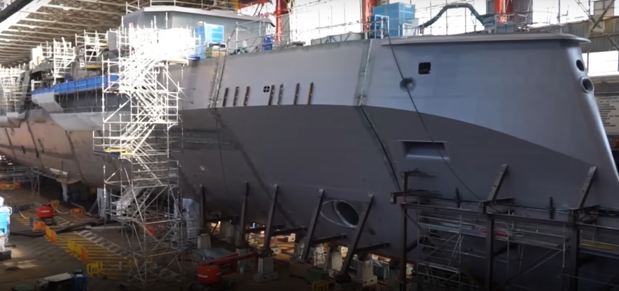 Βίντεο από το ναυπηγείο στο Λοριάν της Γαλλίας: Έτσι κατασκευάζονται οι ελληνικές φρεγάτες Belh@rra