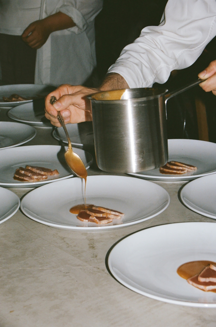 «Mona Supper Club»: Λέσχη γαστρονομίας για ευζωϊστές