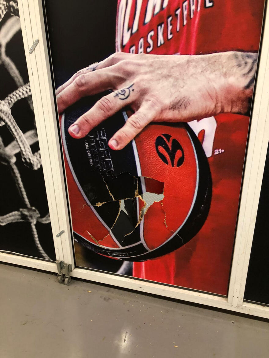 Ολυμπιακός: Κατήγγειλε τον Παππά για φθορές στο ΣΕΦ - «Θα πληρώσω τη ζημιά» απάντησε ο παίκτης του Παναθηναϊκού