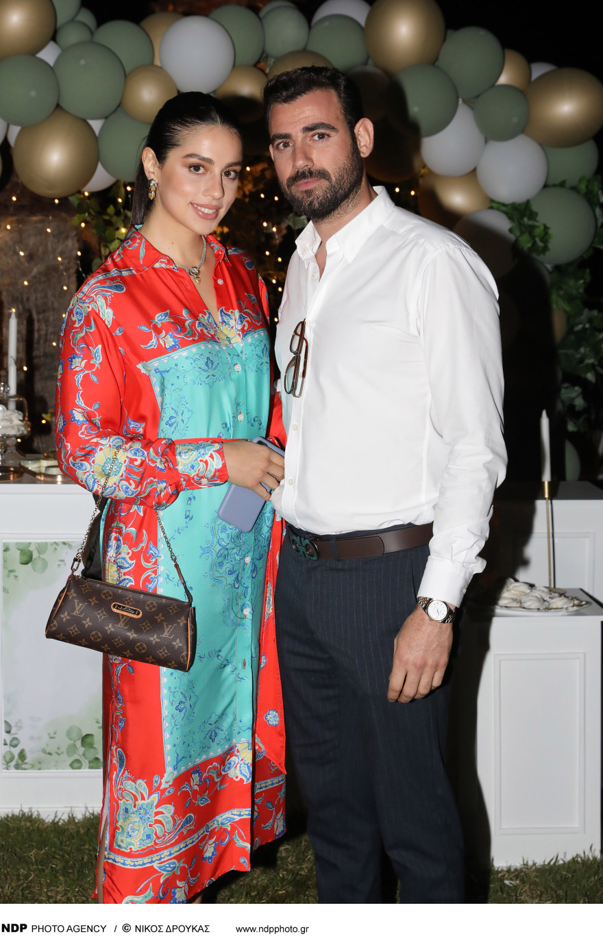 Νίκος Πολυδερόπουλος: Δείτε τη σύντροφο του «Σταυρίνου» από το «Μαύρο Ρόδο»