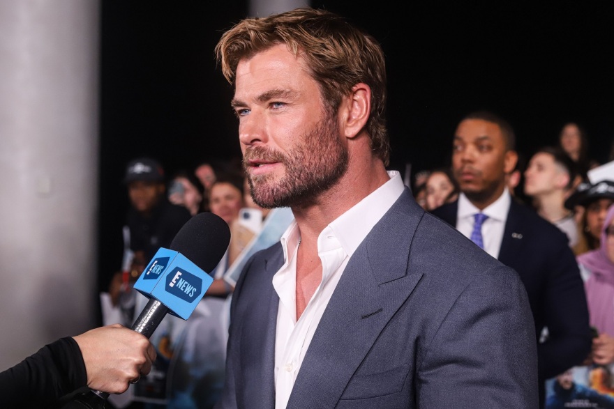 Extraction 2: O Κρις Χέμσγουορθ στην πρεμιέρα της νέας ταινίας του Netflix