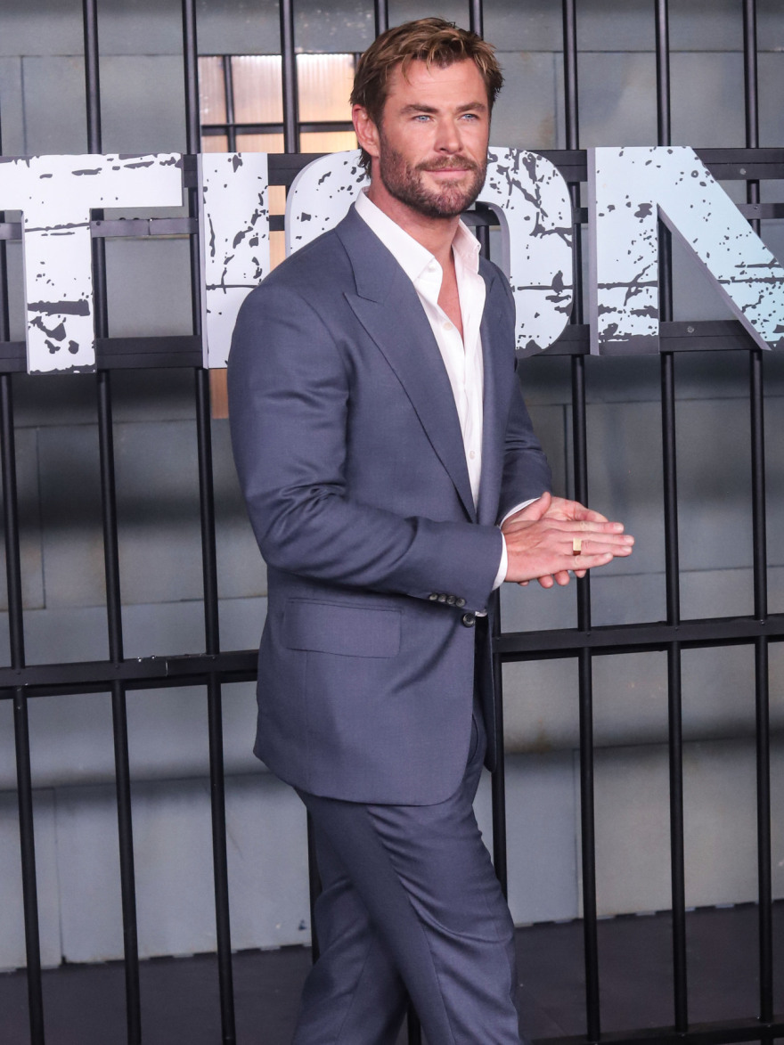 Extraction 2: O Κρις Χέμσγουορθ στην πρεμιέρα της νέας ταινίας του Netflix