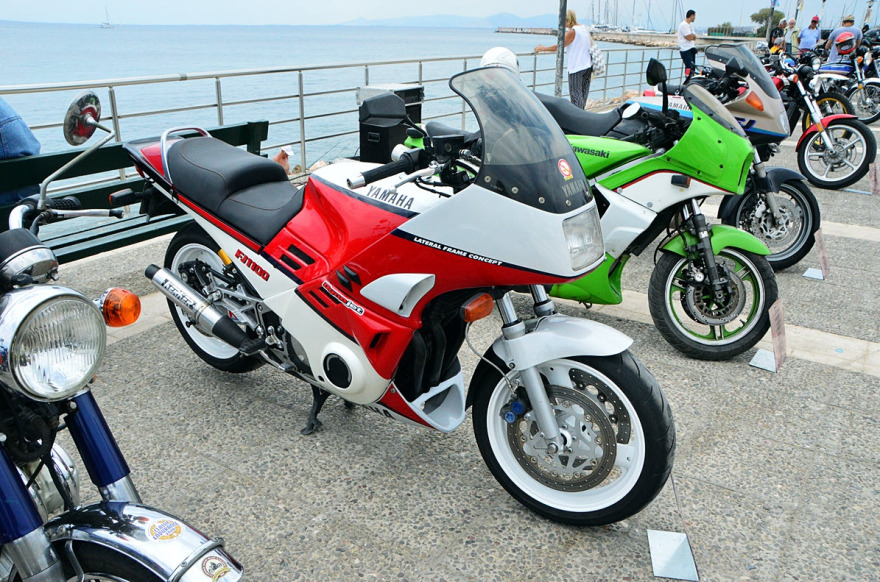 Μεγάλη συμμετοχή και πλήθος κόσμου στο Alimos Classic Motorbike Sunday - Δείτε βίντεο και φωτογραφίες