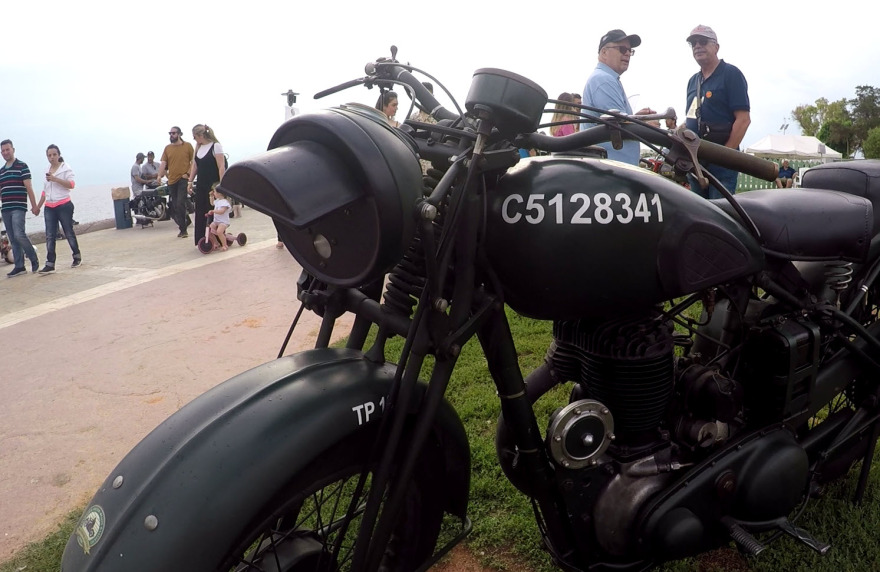 Μεγάλη συμμετοχή και πλήθος κόσμου στο Alimos Classic Motorbike Sunday - Δείτε βίντεο και φωτογραφίες