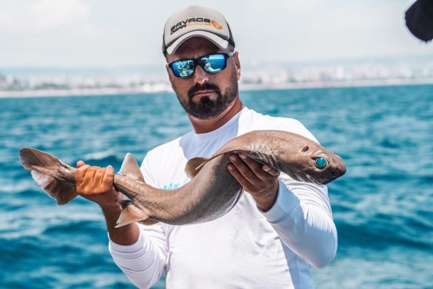 Τουρκία: Καρχαρίας με σμαραγδένια μάτια πιάστηκε στα δίχτυα ενός ψαρά στην Αττάλεια - Φωτογραφίες