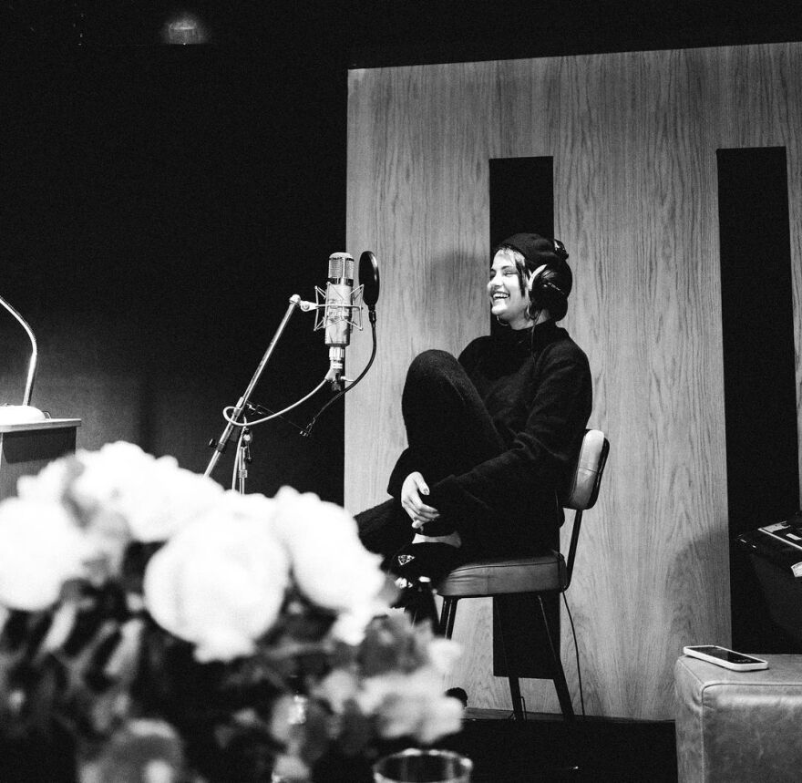 Σελένα Γκόμεζ: Επέστρεψε στο στούντιο ηχογράφησης