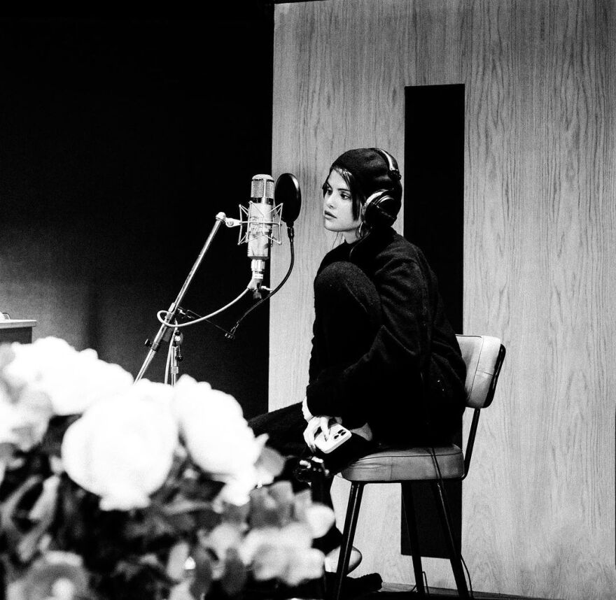 Σελένα Γκόμεζ: Επέστρεψε στο στούντιο ηχογράφησης