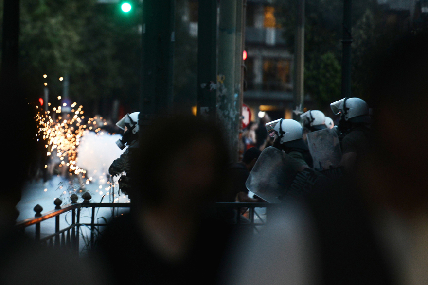 Ναυάγιο στην Πύλο: 21 συλλήψεις για τα επεισόδια των «δικαιωματιστών» στο κέντρο της Αθήνας