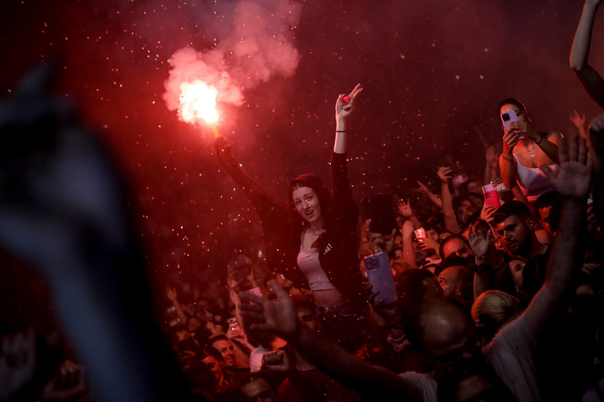 Βασίλης Παπακωνσταντίνου: Αποθέωση για τον τραγουδιστή στο κατάμεστο Καλλιμάρμαρο