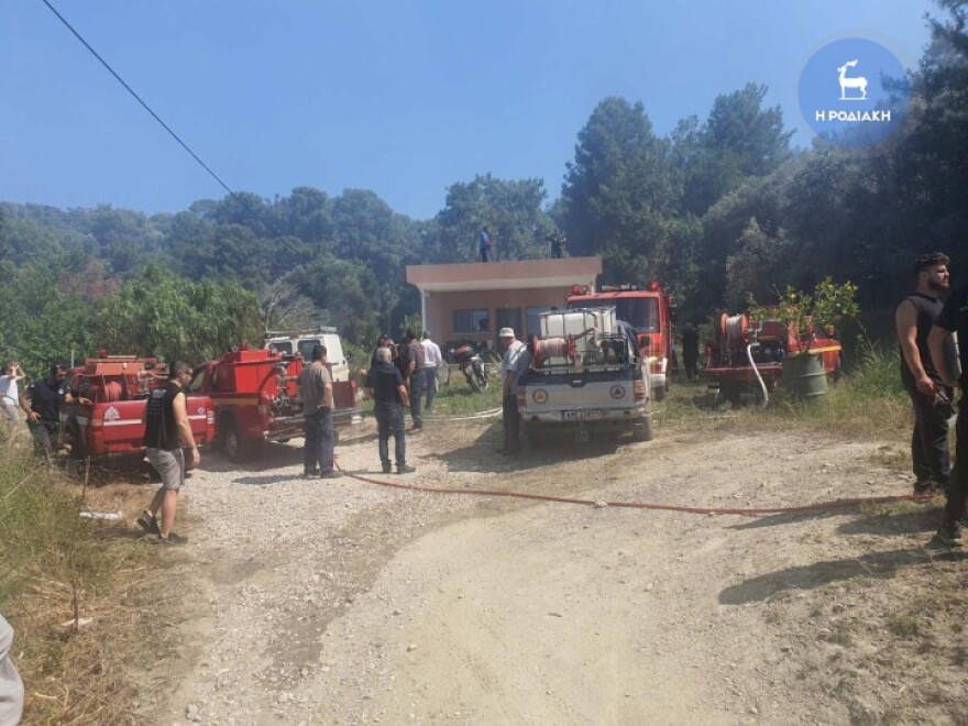 Ρόδος: Υπό πλήρη έλεγχο η φωτιά στην Κρεμαστή