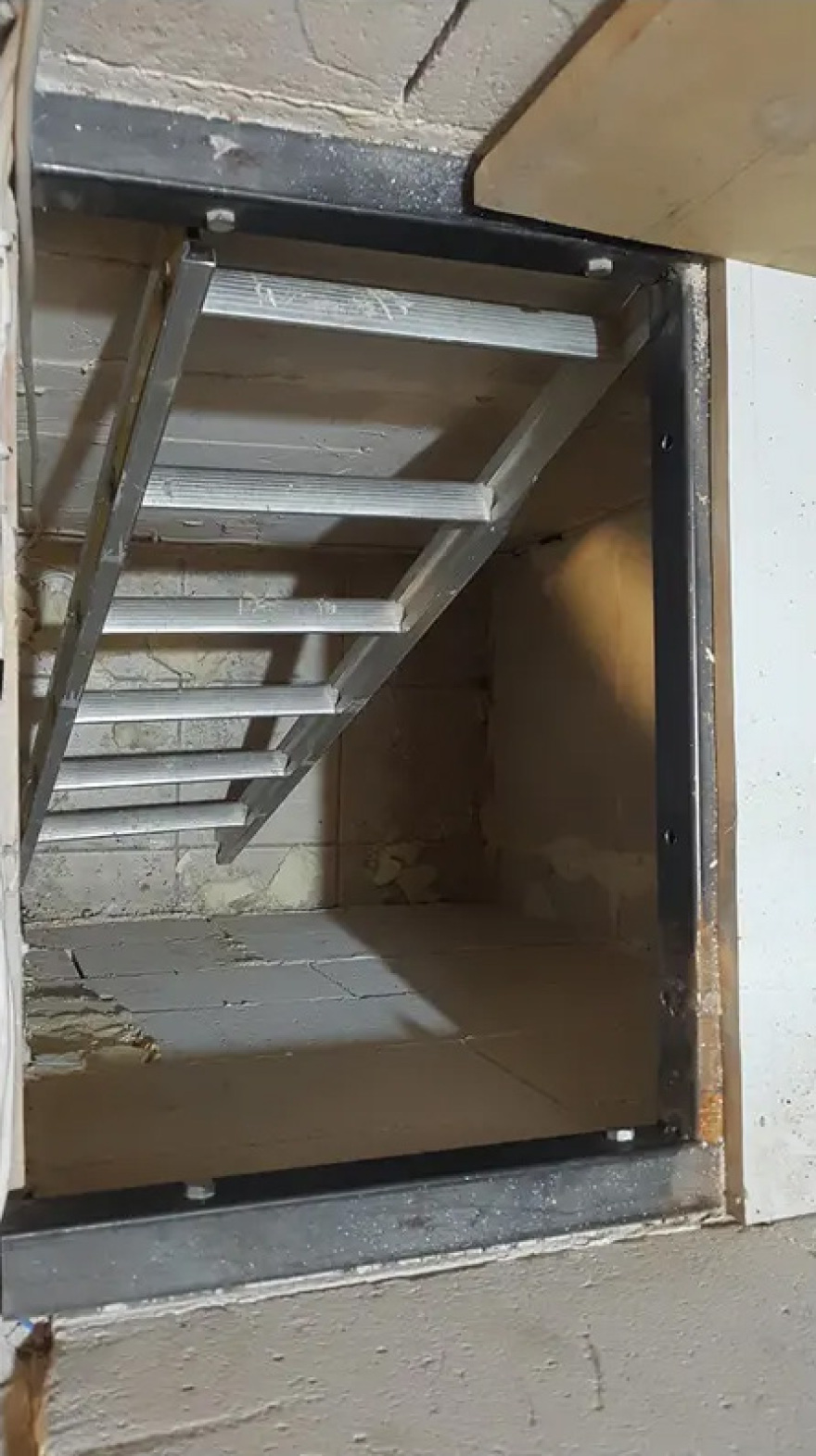 Θεσσαλονίκη: Δύο νέες συλλήψεις για το διεθνές κύκλωμα κοκαΐνης - Σκύλος ξετρύπωσε 6 κιλά από ντουλάπα