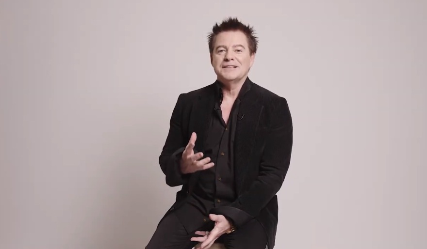 Μύκονος: Βρετανός μεγιστάνας θέλει να πουλήσει τη βίλα του για 50 εκατ. ευρώ ενώ την είχε αγοράσει 5,5 εκατ!