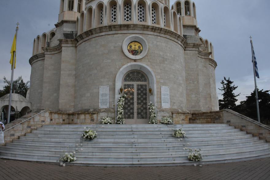 Ζαμπίδης - Ντάσιου: Ο γάμος του ζευγαριού και η βάφτιση των δίδυμων παιδιών τους - Δείτε βίντεο, φωτογραφίες