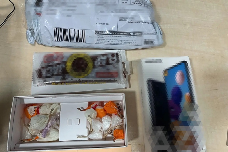 Παρέλαβε στη Μύκονο δέμα με κοκαΐνη που εστάλη με ταχυμεταφορική από το Χαλάνδρι