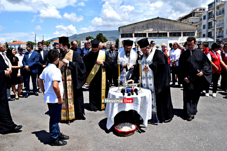 Ναυάγιο στην Πύλο: Τρισάγιο στη μνήμη των μεταναστών που «χάθηκαν» - Δείτε βίντεο και φωτογραφίες