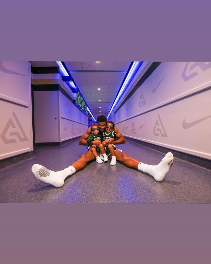 Γιάννης Αντετοκούνμπο: Με την εγκυμονούσα σύντροφό του και τα παιδιά τους στο Instagram - Δείτε φωτογραφίες