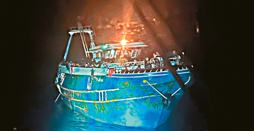 Μεταναστευτικό: Έως 10.000 ευρώ η ταρίφα στα σαπιοκάραβα  της Μεσογείου