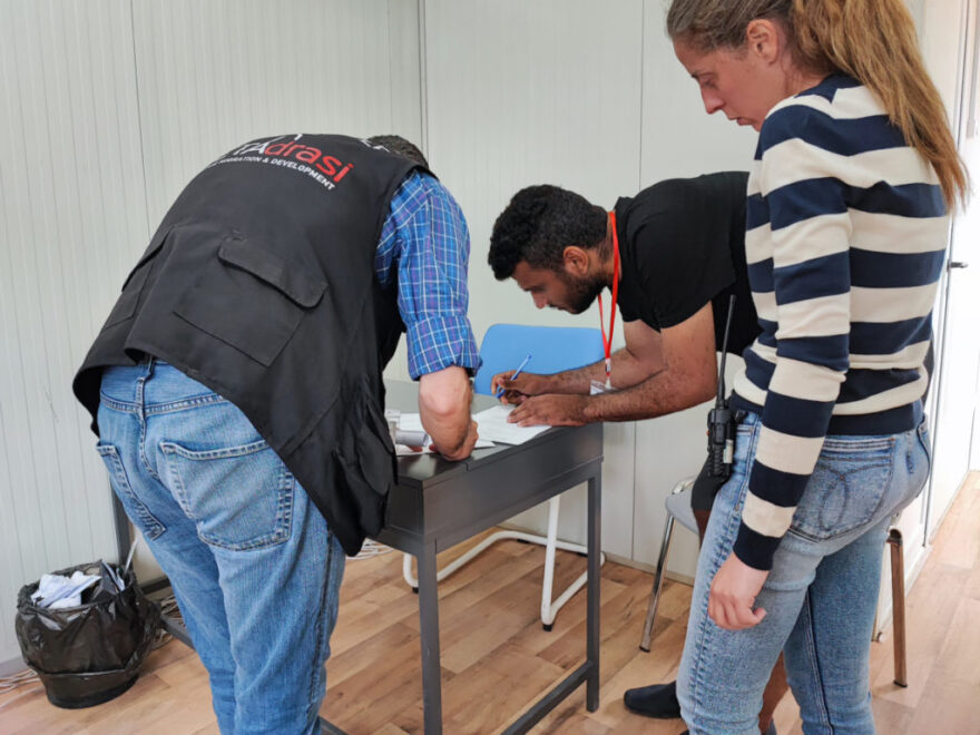 Ναυάγιο στην Πύλο: Συνεχίζεται η περίθαλψη των διασωθέντων στο ΚΥΤ Μαλακάσας