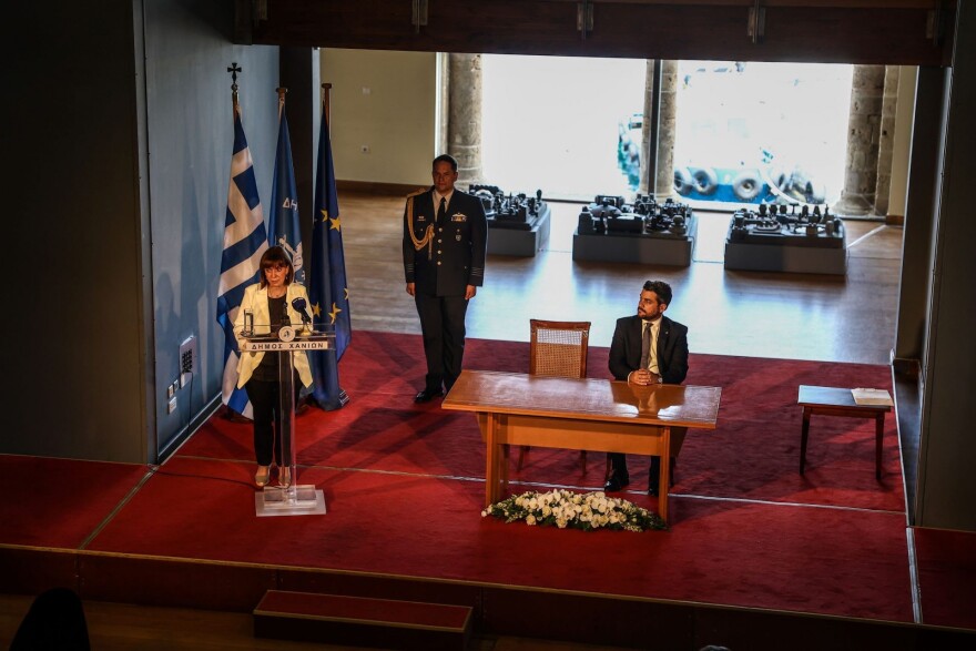 Χανιά: Επίτιμη δημότης η Σακελλαρόπουλου - Δήλωσε «συγκινημένη και υπερήφανη» που είναι πλέον Χανιώτισσα