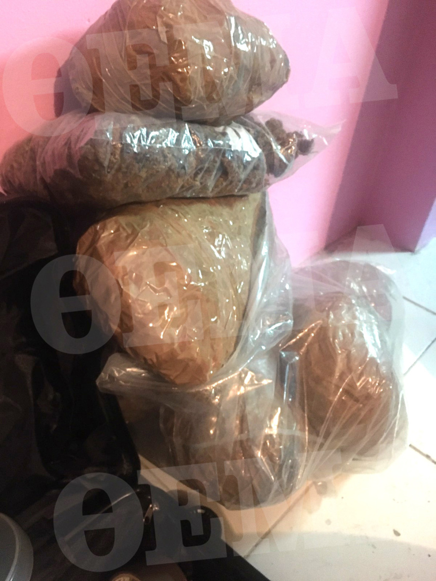 Πάτρα: «Ουζάκι, κατσίκι, Ferrari» - Τα συνθηματικά του καρτέλ για κοκαΐνη και κάνναβη που κατέληγαν στα σπίτια επιφανών 