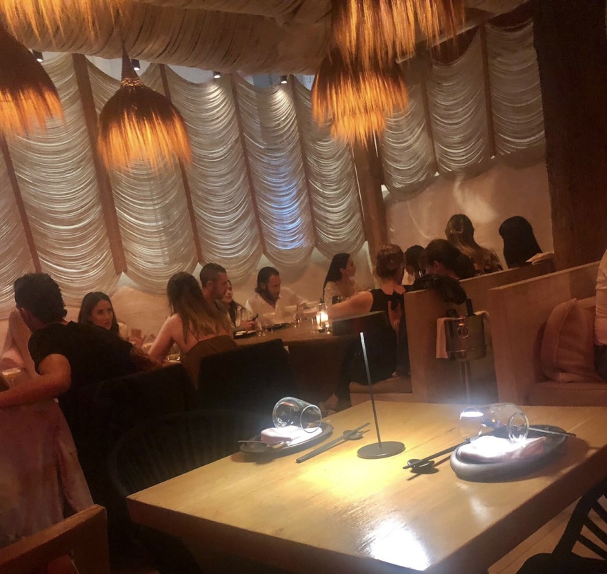 Μύκονος: H μούσα της Chanel Ταμάρα Κάλινιτς στο... μυστικό δείπνο του οίκου μόδας