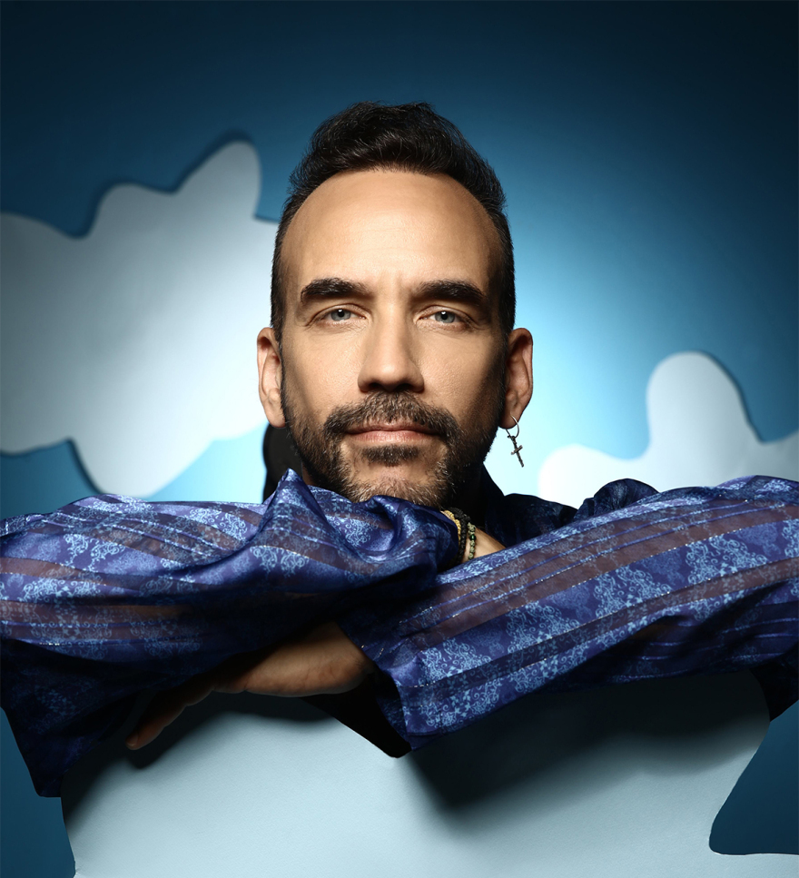 Ο Πάνος Μουζουράκης live στο θέατρο Άλσος