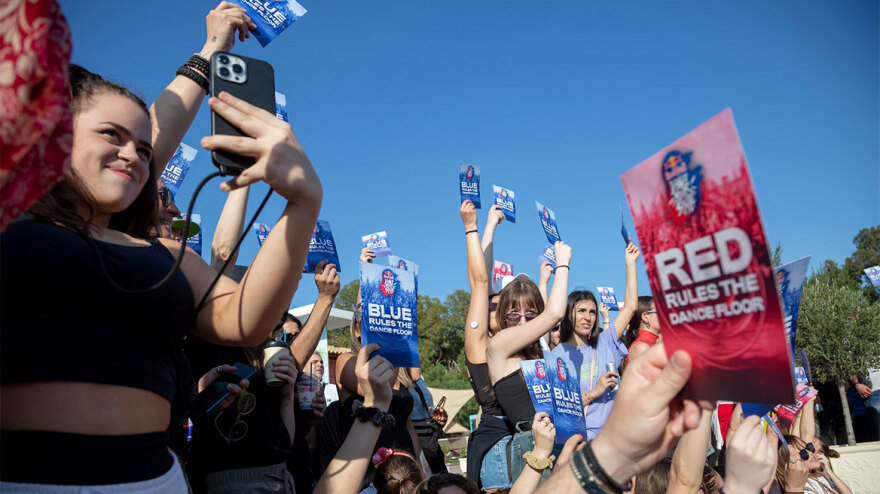 Στο Δημοτικό Θέατρο Πειραιά το Red Bull Dance Your Style 