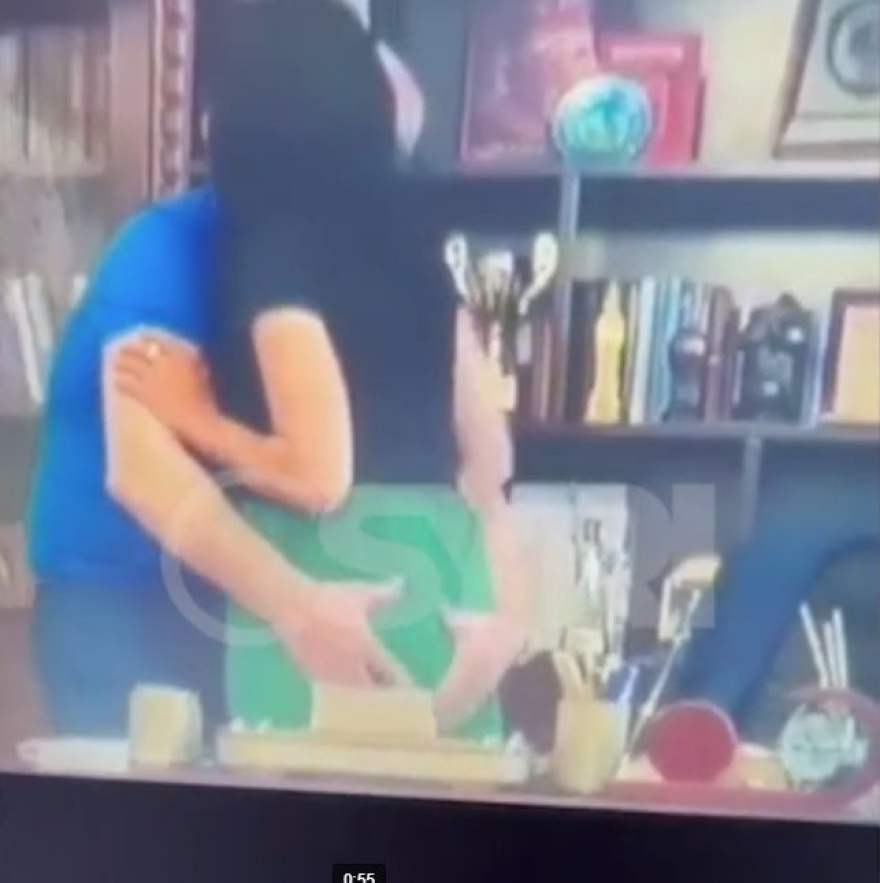 Παραιτήθηκε Αλβανός δήμαρχος μετά από σκάνδαλο με ροζ βίντεο μέσα στο γραφείο του