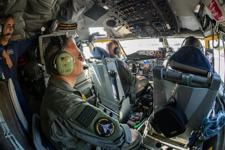 Ελληνικά F-16 εφοδιάζονται στον αέρα από αεροσκάφη της US Air Force - Δείτε βίντεο και φωτογραφίες