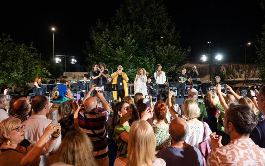  Μίκης Θεοδωράκης: Πάρκο επί της Ιεράς Οδού και Πειραιώς φέρει πλέον το όνομά του - Δείτε φωτογραφίες