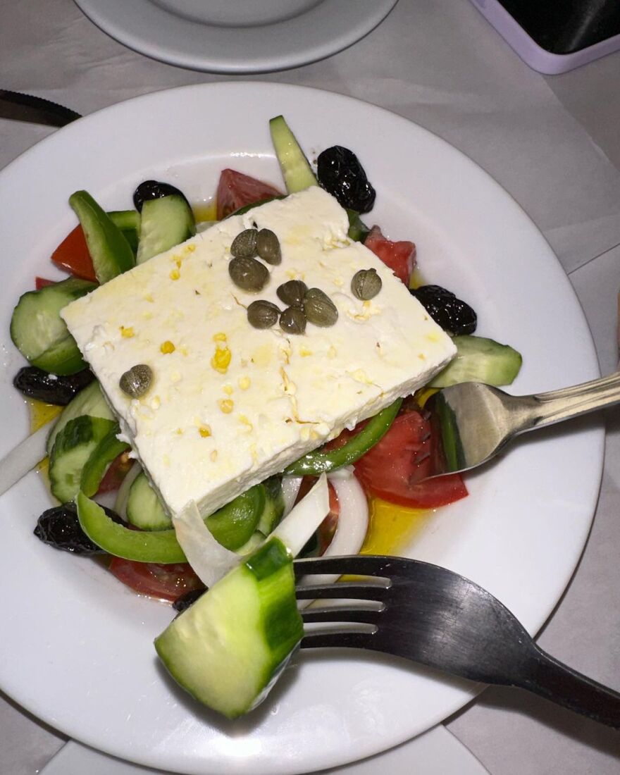 Ροσαλία: «Πλημμύρισε» το Instagram με φωτογραφίες της από την Ελλάδα - «Ελπίζω να επιστρέψω»