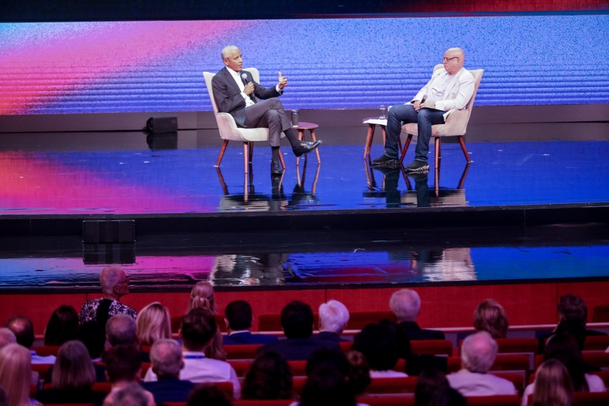 Μπαράκ Ομπάμα: «Στις εκλογές πρέπει να αποδεχόμαστε την ήττα χωρίς να δαιμονοποιούμε τον αντίπαλο»