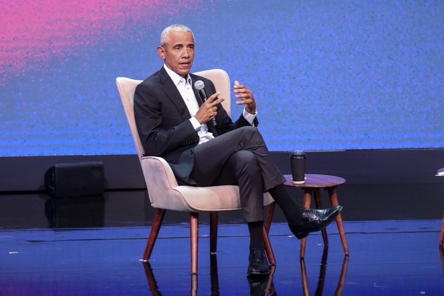 Μπαράκ Ομπάμα: «Στις εκλογές πρέπει να αποδεχόμαστε την ήττα χωρίς να δαιμονοποιούμε τον αντίπαλο»