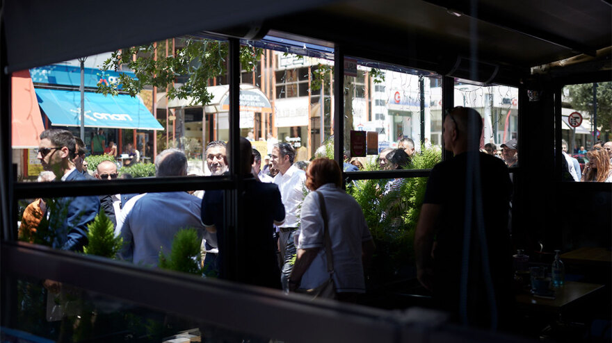 Εκλογές 2023 - Ο Κυριάκος Μητσοτάκης έκανε επίσκεψη στο Παλαιό Φάληρο – Δείτε φωτογραφίες