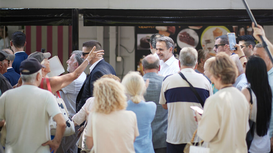 Εκλογές 2023 - Ο Κυριάκος Μητσοτάκης έκανε επίσκεψη στο Παλαιό Φάληρο – Δείτε φωτογραφίες