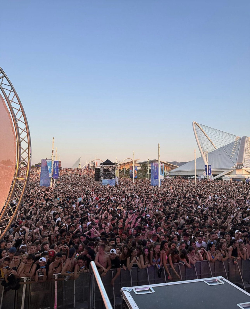 Waterboom Festival: Σκηνές πανικού, έπεσαν δακρυγόνα στις εξέδρες - Παιδιά κινδύνεψαν να ποδοπατηθούν (βίντεο)