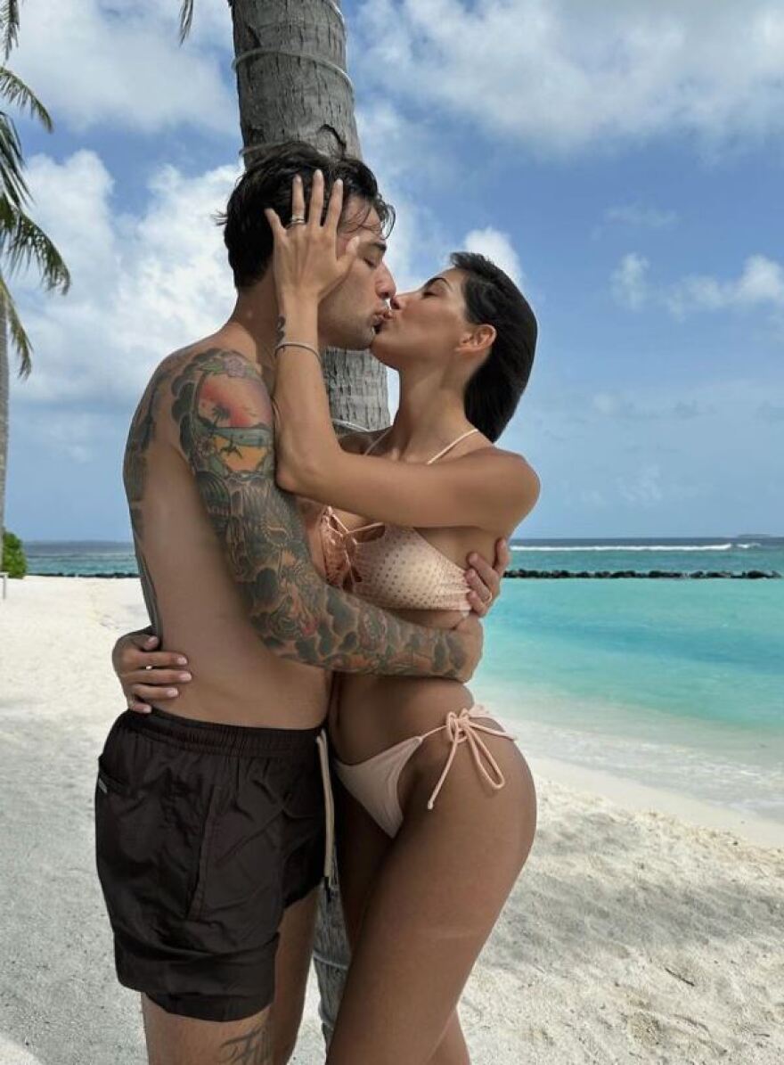  Σίνισα Μιχαΐλοβιτς: Μήνας του μέλιτος στις Μαλδίβες για την κούκλα κόρη του - Δείτε φωτογραφίες 