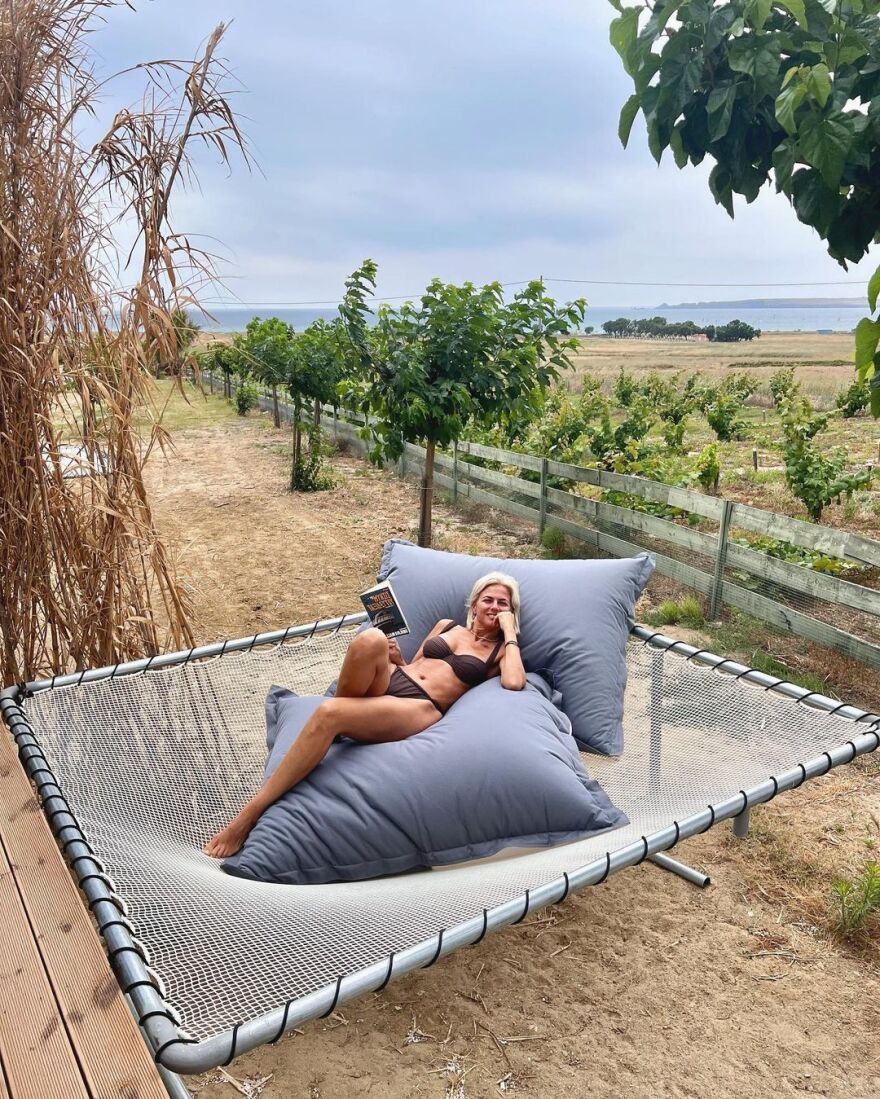 Χριστίνα Κοντοβά: Το φωτογραφικό άλμπουμ από τις διακοπές της με την Έιντα στη Λήμνο